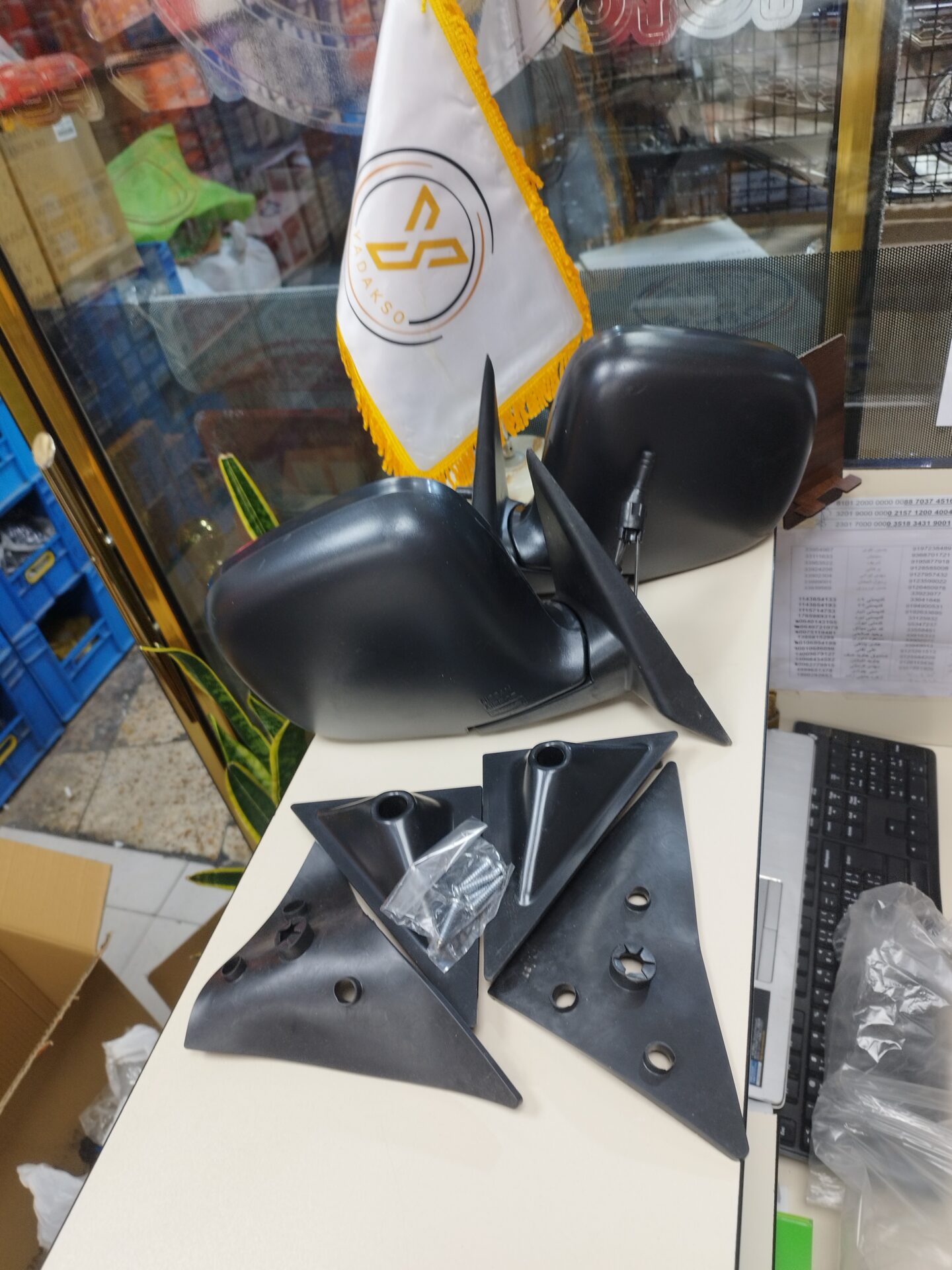 آینه بغل نیسان پایه پلاستیکی(راست و چپ)