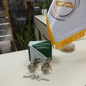 سویچ درب نیسان وانت